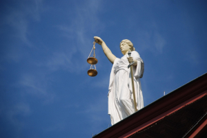 Staatsanwaltschaft fordert 9 Jahre Haft fÃ¼r 19-JÃ¤hrigen.